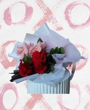 Load image into Gallery viewer, XOXO